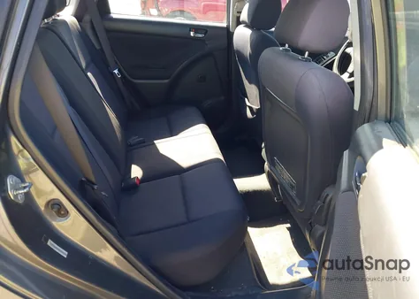 2004 Toyota Matrix Xr z USA, uszkodzony, nr VIN 2T1KR32E84C202203